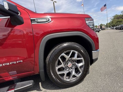 Used 2022 GMC Sierra 1500 SLT w/ SLT Premium Plus Package AWD/4WD image 12