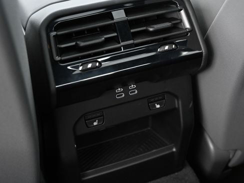 Certified 2024 BMW 540i xDrive image 29