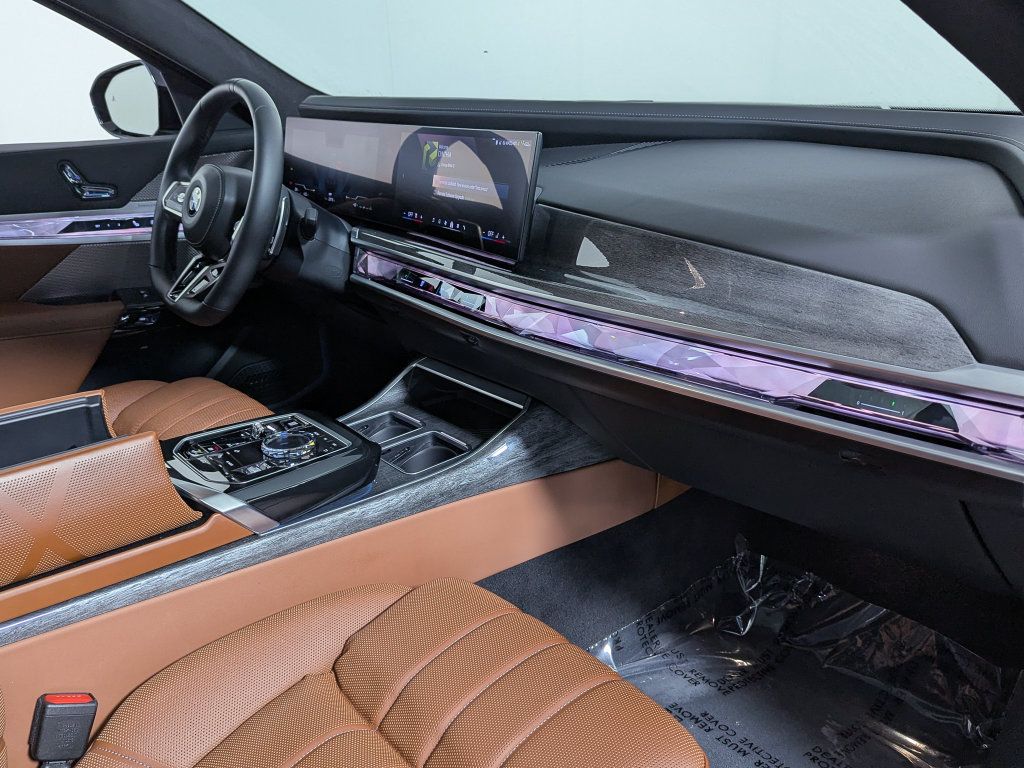 Certified 2023 BMW 740i RWD image 33