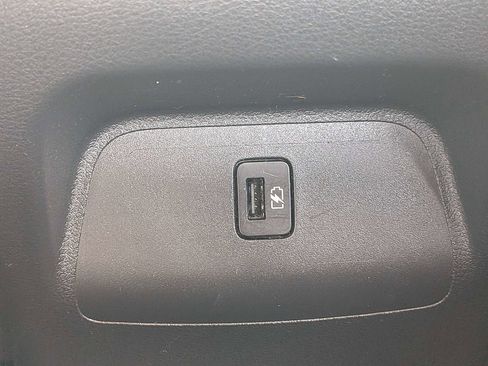 Used 2024 Nissan Sentra SV FWD image 13