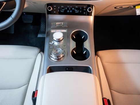 Used 2026 Genesis GV70 2.5T Advanced image 26