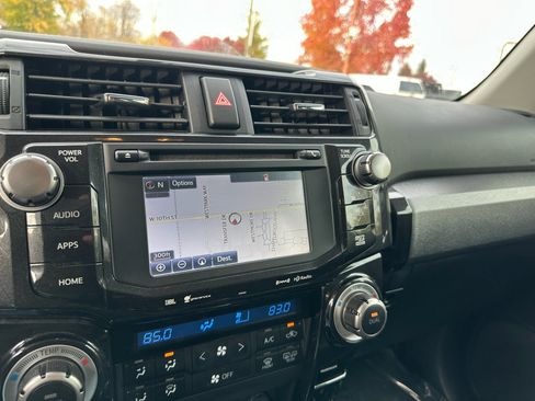 Used 2019 Toyota 4Runner Limited image 34