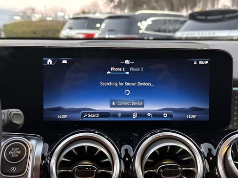 Certified 2025 Mercedes-Benz GLB 250 image 21