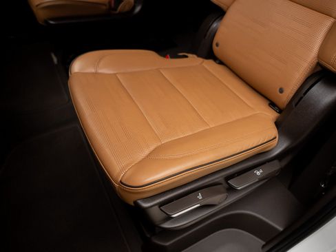 Used 2025 Cadillac Escalade Premium Luxury w/ Touring Package image 69