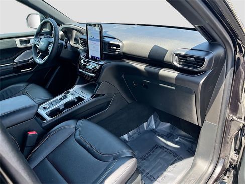 Used 2023 Ford Explorer ST w/ Equipment Group 401A image 32