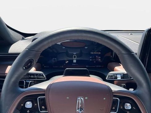 New 2026 Lincoln Aviator Reserve AWD/4WD image 10