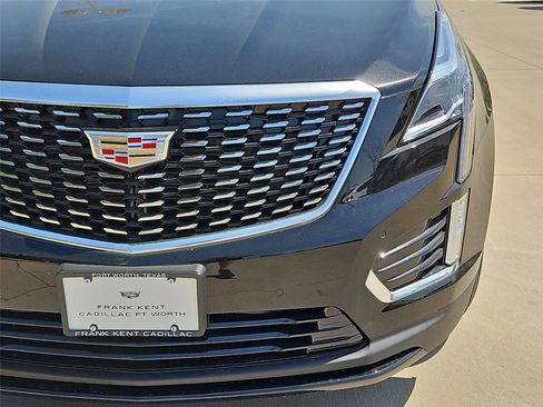 New 2026 Cadillac XT5 Luxury w/ LPO, Floor Liner Package AWD/4WD image 6