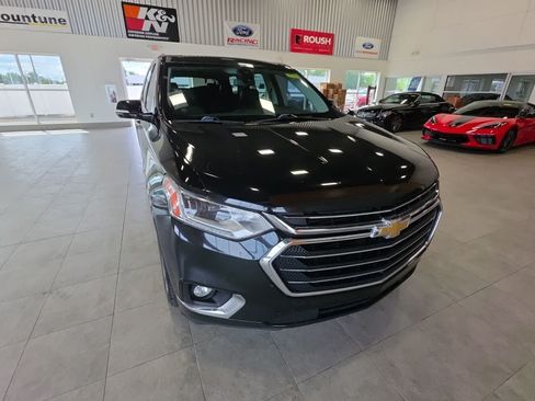 Used 2019 Chevrolet Traverse Premier w/ LPO, Cargo Package AWD/4WD image 4