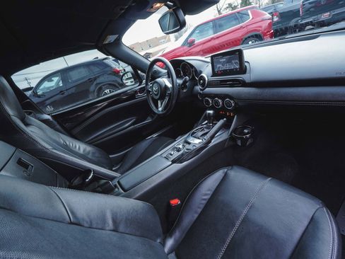Used 2023 MAZDA MX-5 Miata Grand Touring image 32
