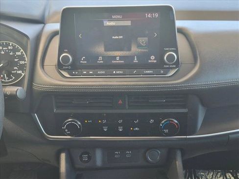 Used 2024 Nissan Rogue S AWD/4WD image 14
