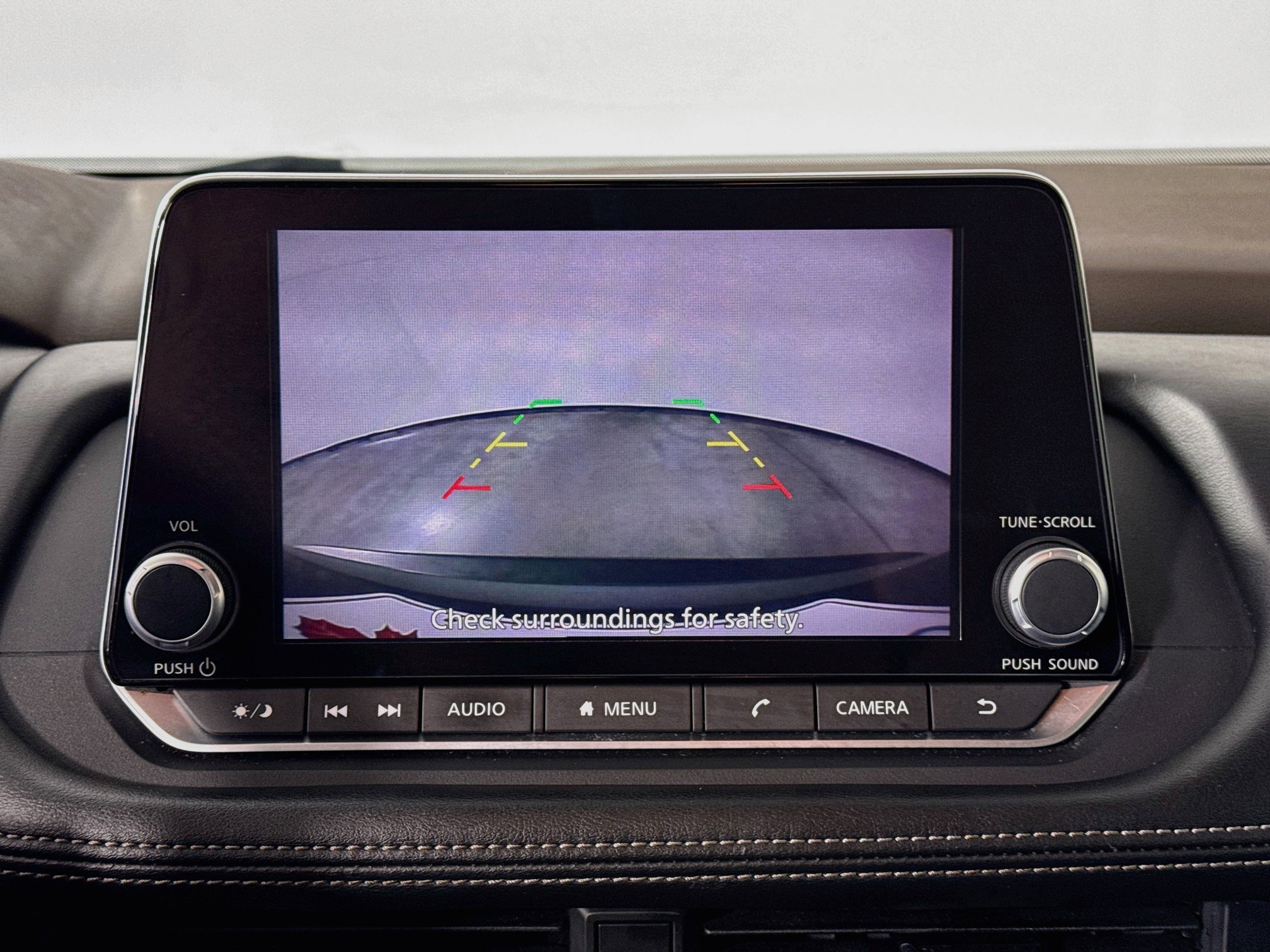Used 2023 Nissan Rogue S AWD/4WD image 13