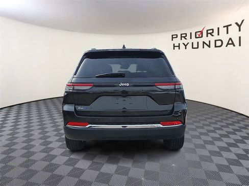 Used 2024 Jeep Grand Cherokee Limited 4xe image 5