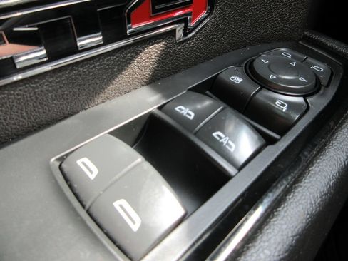 Certified 2023 GMC Sierra 1500 AT4 w/ AT4 Premium Package AWD/4WD image 33