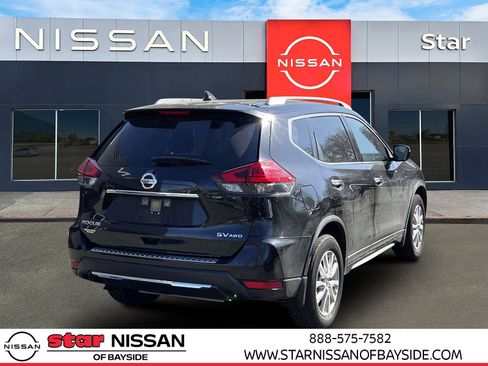 Used 2017 Nissan Rogue SV image 6