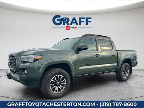 Used 2021 Toyota Tacoma TRD Sport w/ Technology Package AWD/4WD image 12