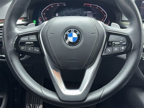 Used 2022 BMW 530i w/ Convenience Package image 18