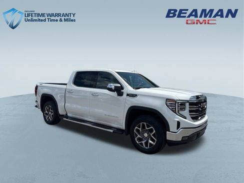 New 2026 GMC Sierra 1500 SLT w/ SLT Premium Package AWD/4WD image 1