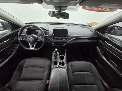 Used 2023 Nissan Altima 2.5 SV FWD image 18