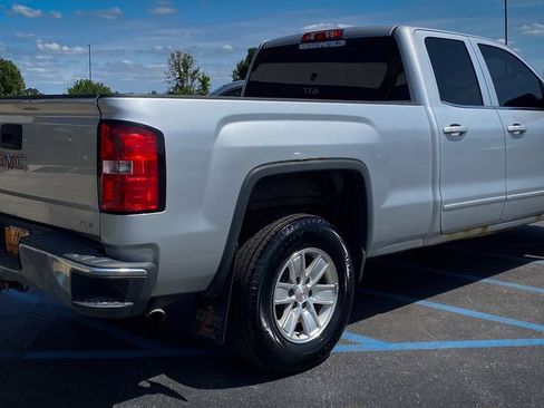 Used 2015 GMC Sierra 1500 SLE w/ SLE Value Package AWD/4WD image 9
