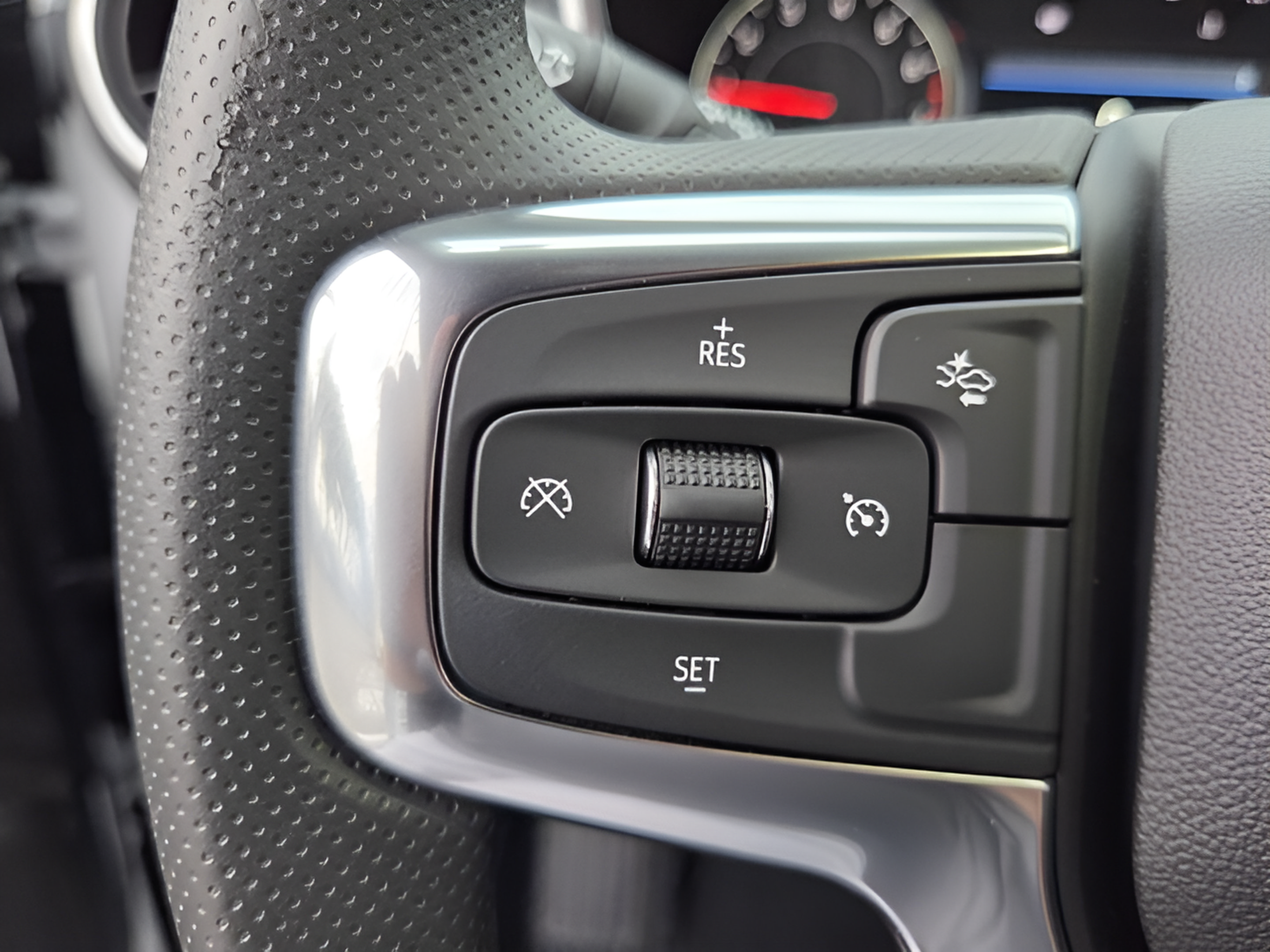 New 2026 Chevrolet Blazer LT FWD image 24