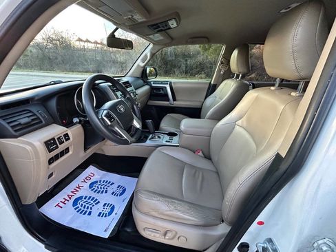 Used 2012 Toyota 4Runner SR5 image 12