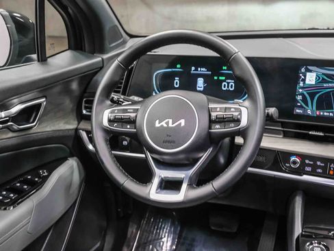 Used 2025 Kia Sportage X-Line AWD/4WD image 19