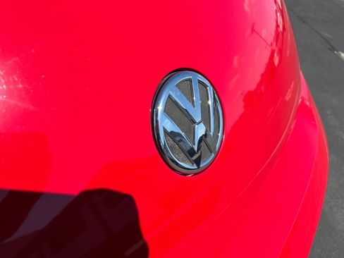 Used 2012 Volkswagen Beetle 2.5 FWD image 23
