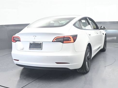 Used 2021 Tesla Model 3 Standard Range Plus RWD image 5