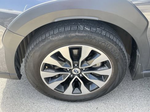 Used 2025 Subaru Outback Touring XT image 35