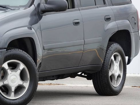Used 2007 Chevrolet TrailBlazer LS w/ LS Preferred Equipment Group AWD/4WD image 8