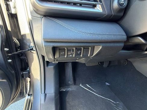 New 2025 Subaru Outback Limited image 30