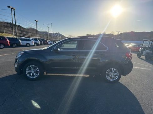 Used 2017 Chevrolet Equinox LT w/ Convenience Package FWD image 5