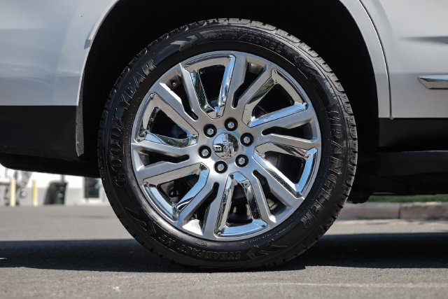 Used 2021 GMC Yukon SLT w/ SLT Premium Package AWD/4WD image 22