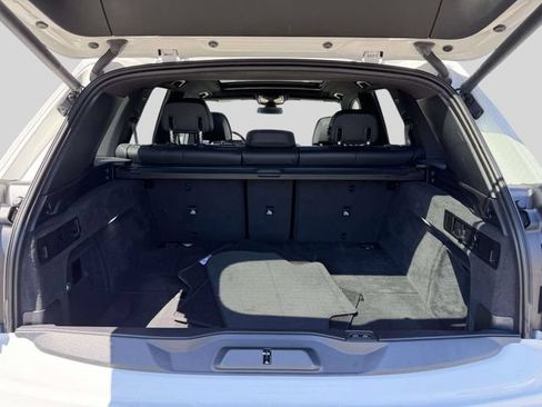 Used 2025 BMW X5 xDrive50e AWD/4WD image 10