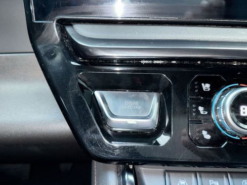 Used 2023 GMC Sierra 1500 AT4 w/ AT4 Premium Package AWD/4WD image 22