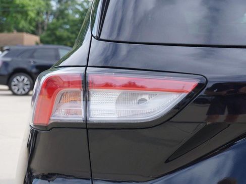 Used 2020 Ford Escape SE Sport FWD image 16