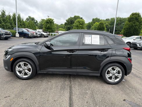 Used 2022 Hyundai Kona SEL w/ Convenience Package FWD image 2