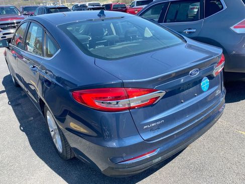 Used 2019 Ford Fusion SE image 6