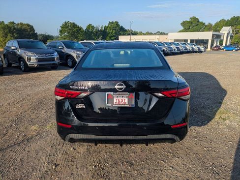 Used 2024 Nissan Sentra S image 4