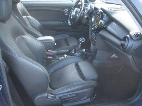 Used 2015 MINI Cooper 2-Door Hardtop FWD image 16
