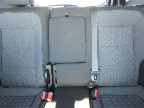 Used 2024 Chevrolet Equinox LT image 20