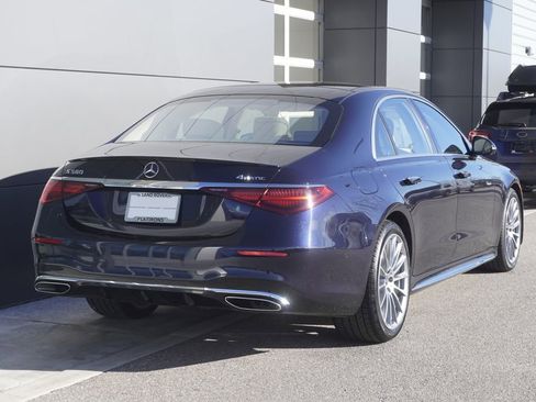 Used 2022 Mercedes-Benz S 580 4MATIC Sedan image 2