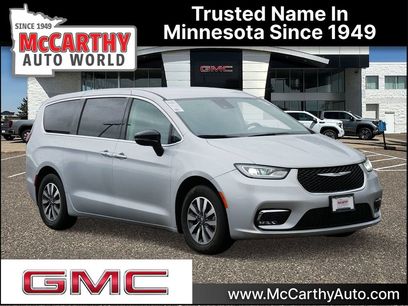 Used 2024 Chrysler Pacifica Limited