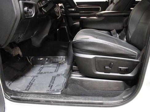 Used 2024 RAM 2500 Laramie image 16