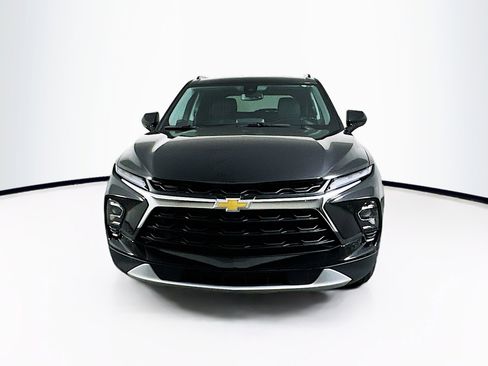 Used 2024 Chevrolet Blazer LT w/ Convenience Package image 2