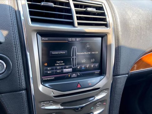 Used 2013 Lincoln MKX AWD image 26