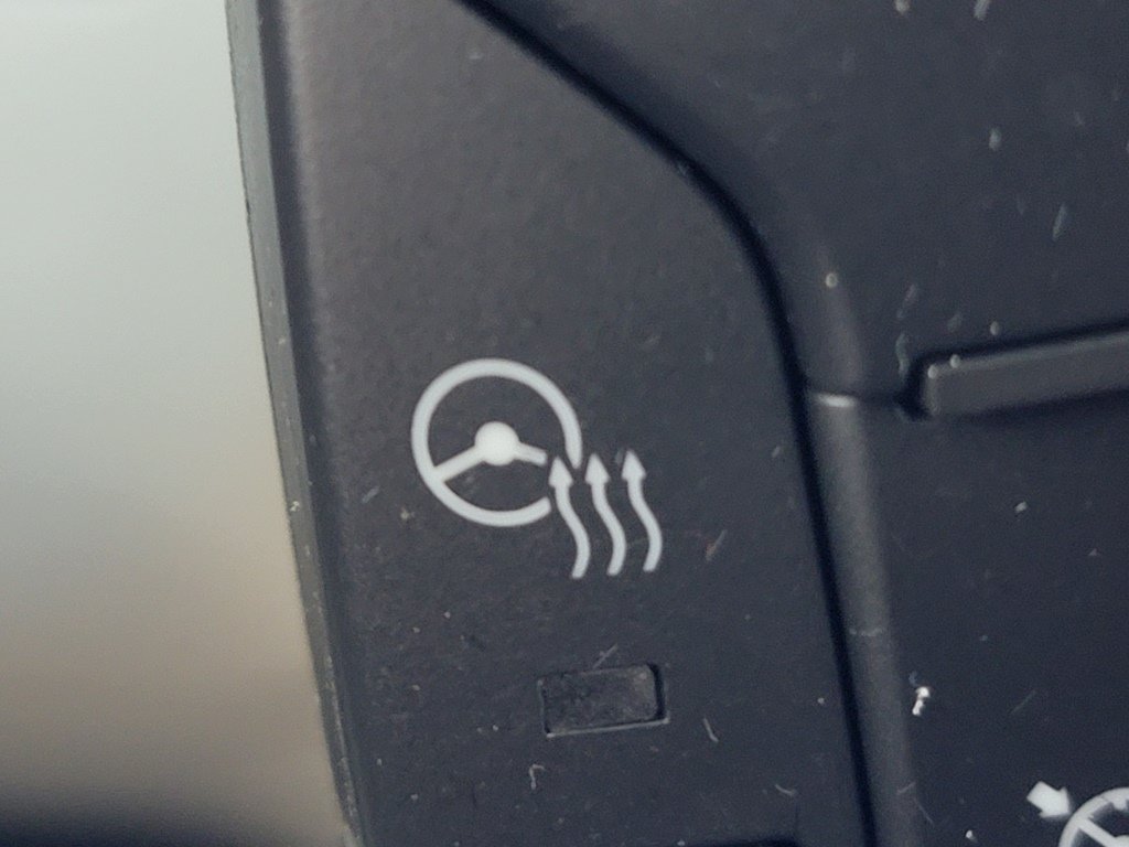 Used 2011 Buick Lucerne CXL FWD image 19