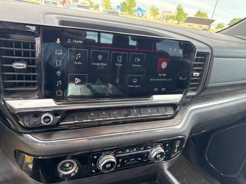 Used 2023 GMC Sierra 1500 SLT w/ SLT Premium Package AWD/4WD image 15