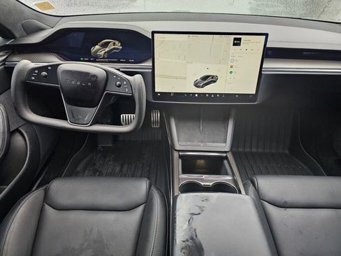 Used 2021 Tesla Model S Plaid image 22