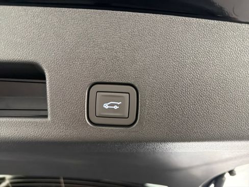 New 2026 GMC Acadia Elevation w/ Black Edition FWD image 9